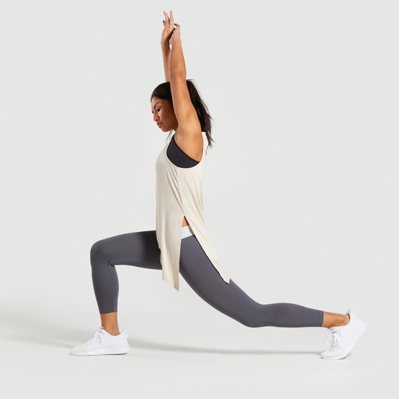 🚨SOLD🚨Gymshark Ark Oversized Tank - Picture 3 of 8